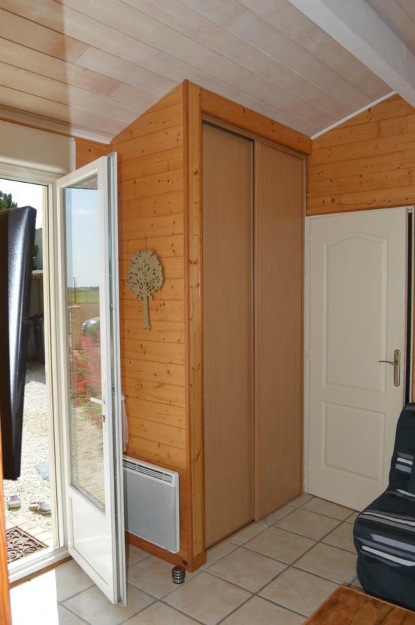 Gite Du Cote De Chez Soann Thaire Экстерьер фото